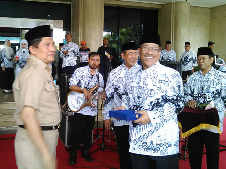 Pencarian PGRI Kutai Barat - Persatuan Guru Republik Indonesia Cabang Kutai Barat
